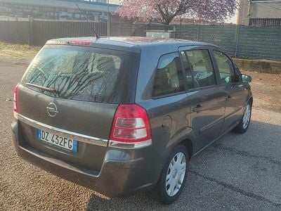 Brugt Opel Zafira 110 HK (80 kW) 2009 Grå MPV