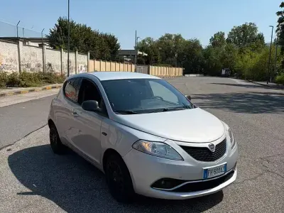 Usata Lancia Ypsilon