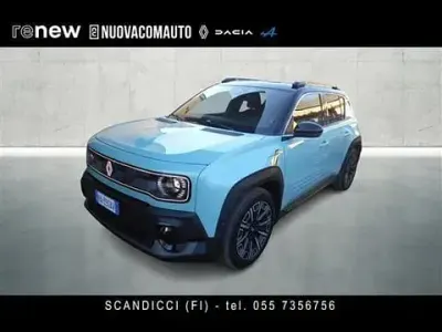 Begagnad Renault 4 E-Tech Iconic 110 kW (150 HK) 2025 Grön SUV