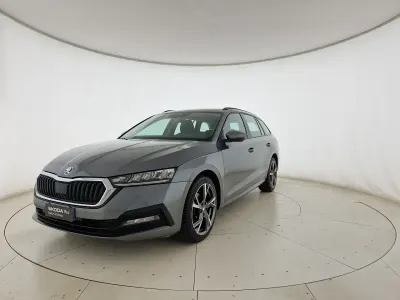 Usata Skoda Octavia Executive 110 CV (80 kW) 2023 Grigio Station wagon