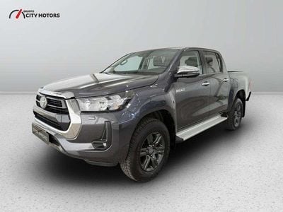 Usata Toyota HiLux Lounge 150 CV (110 kW) 2024 Grigio Pick-up