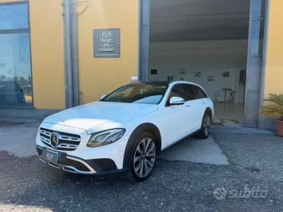 Usata Mercedes E220 Premium 194 CV (142 kW) 2017 Bianco Station wagon