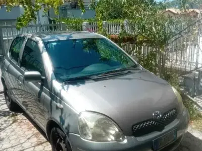 Usata Toyota Yaris 68 CV (50 kW) 2003 Berlina
