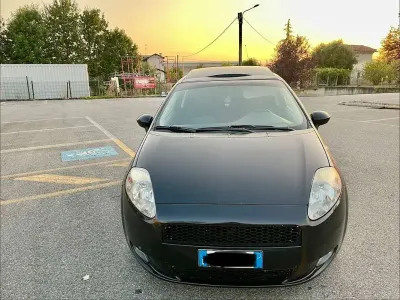 Usata Fiat Grande Punto Sport 90 CV (66 kW) 2007 Nero Utilitaria