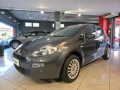 Usata Fiat Punto Easy 69 CV (50 kW) 2013 Grigio Utilitaria