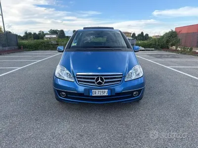 Usata Mercedes A150 Elegance 95 CV (69 kW) 2009 Blu Berlina