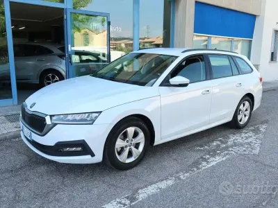 Usata Skoda Octavia G-TEC Style 131 CV (96 kW) 2021 Bianco Station wagon
