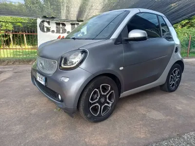 Usata Smart ForTwo Cabrio Passion 71 CV (52 kW) 2016 Grigio opaco cellula silver Cabrio