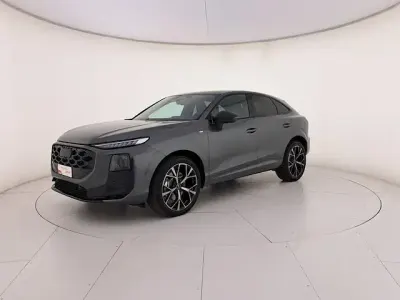 Nuova Audi Q3 Sportback S-Line 150 CV (110 kW) 2026 Grigio daytona perlato SUV