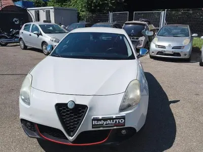 Usata Alfa Romeo Giulietta Progression 105 CV (77 kW) 2014 Bianco Utilitaria