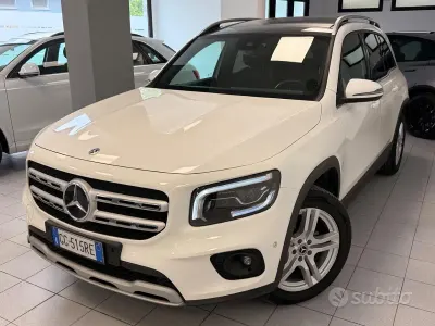 Usata Mercedes GLB200 Business 150 CV (110 kW) 2021 Bianco SUV