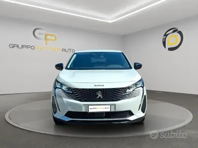 Usata Peugeot 3008 Allure 131 CV (96 kW) 2022 Bianco SUV