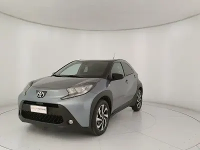 Usata Toyota Aygo Trend 72 CV (52 kW) 2024 Grigio