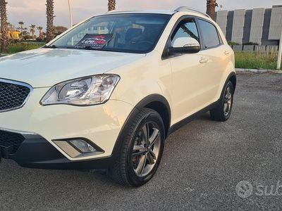Usata Ssangyong (KGM) Korando 175 CV (128 kW) 2012 Bianco SUV