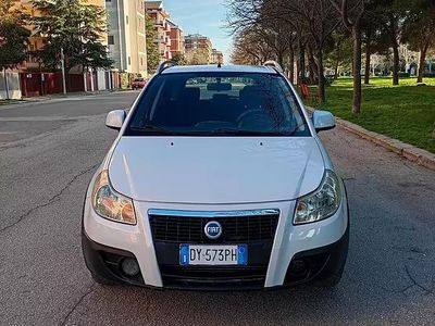 Usata Fiat Sedici 120 CV (88 kW) 2009 Bianco SUV
