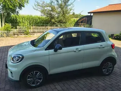Usata Leapmotor T03 38 kW (52 CV) 2025 Verde Utilitaria