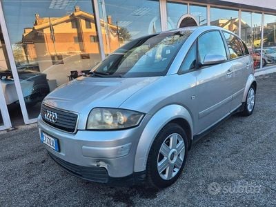 Usata Audi A2 Comfort 75 CV (55 kW) 2005 Grigio Utilitaria