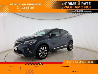 Usata Renault Captur Techno 143 CV (105 kW) 2023 Blu navy SUV