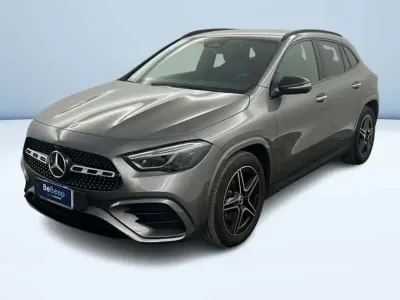 Usata Mercedes GLA200 Advanced Plus 150 CV (110 kW) 2024 Grigio SUV