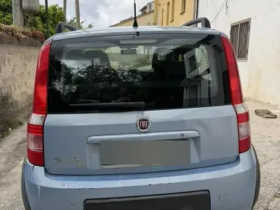 Usado Fiat Panda 4x4 Climbing 60 CV (44 kW) 2008 Azul Utilitario