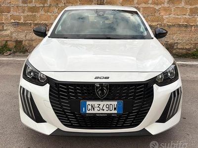 Usata Peugeot 208 2023 Bianco Utilitaria