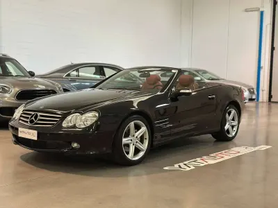Usata Mercedes SL350 245 CV (180 kW) 2006 Nero Cabrio
