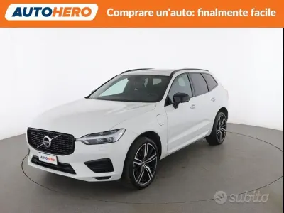 Usado Volvo XC60 R-Design 253 HP (186 kW) 2020 Branco SUV