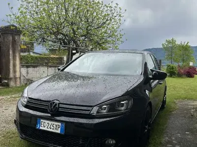 Usata VW Golf VI 122 CV (89 kW) 2011 Nero Utilitaria