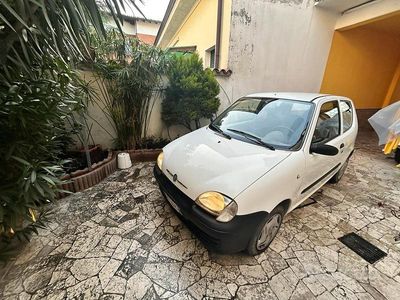 Occasion Fiat 600 Active 54 ch (39 kW) 2005 Blanc Berline