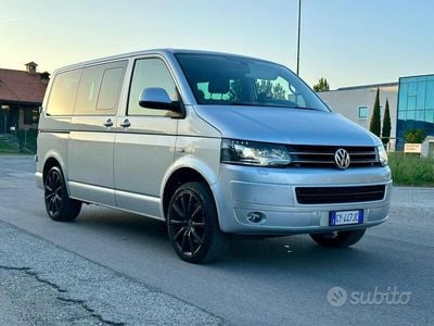VW Caravelle