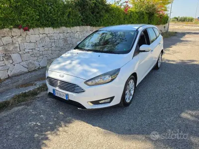 Usata Ford Focus 120 CV (88 kW) 2017 Bianco Station wagon