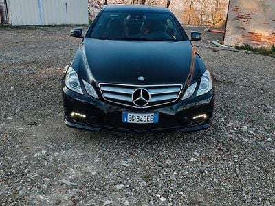 Usata Mercedes E350 231 CV (169 kW) 2011 Nero Coupé