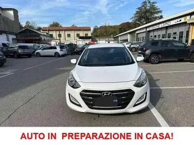 Begagnad Hyundai i30 Classic 110 HK (80 kW) 2016 Vit Kombi