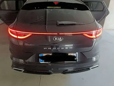 Usata Kia ProCeed GT-Line 160 CV (117 kW) 2021 Nero Station wagon