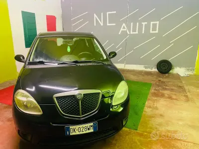 Usata Lancia Ypsilon 60 CV (44 kW) 2007 Nero Utilitaria