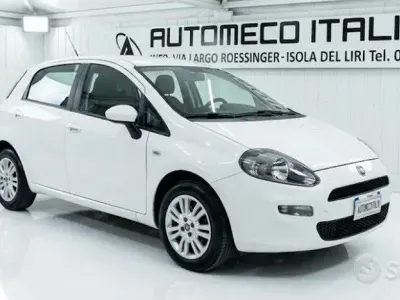 Usata Fiat Punto 69 CV (50 kW) 2012 Bianco Utilitaria