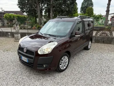 Gebraucht Fiat Doblò Active 120 PS (88 kW) 2011 Violett Van / Kleinbus