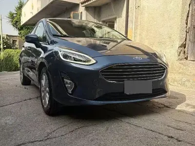 Usata Ford Fiesta Titanium 86 CV (63 kW) 2019 Bluazzurro Utilitaria