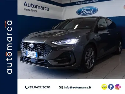 Usata Ford Focus ST-Line 125 CV (91 kW) 2023 Magnetic grey (metallizzato) Berlina
