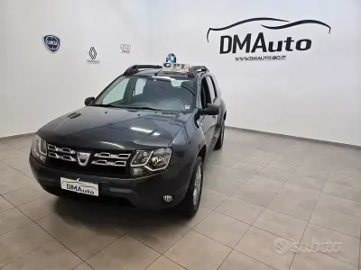 Usata Dacia Duster Lauréate 101 CV (74 kW) 2014 Blu SUV