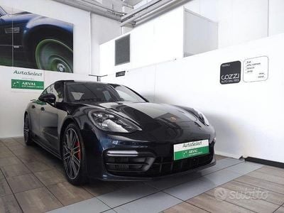 Usata Porsche Panamera 480 CV (353 kW) 2020 Blu/azzurro Berlina