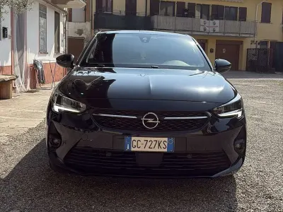 Usata Opel Corsa Edition 101 CV (74 kW) 2020 Utilitaria