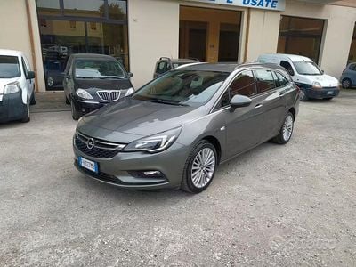 Usata Opel Astra Innovation 110 CV (80 kW) 2017 Grigio Station wagon