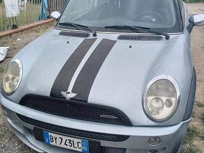 Usata Mini Cooper 116 CV (85 kW) 2001 Grigio Utilitaria
