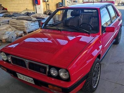 Usata Lancia Delta 196 CV (144 kW) 1988 Utilitaria
