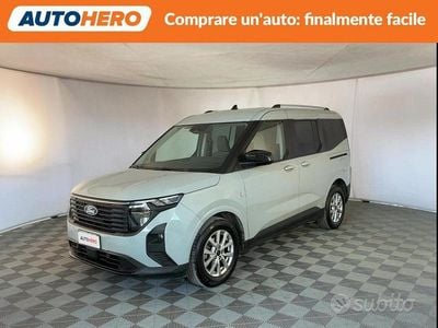 Usata Ford Tourneo Courier Titanium 125 CV (91 kW) 2024 Grigio Monovolume