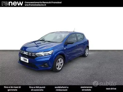 Usata Dacia Sandero Essentiel 101 CV (74 kW) 2023 Blu scuro