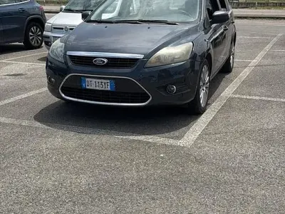 Usata Ford Focus 90 CV (66 kW) 2009 Grigio Station wagon
