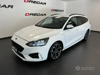 Usata Ford Focus ST 120 CV (88 kW) 2019 Bianco Station wagon
