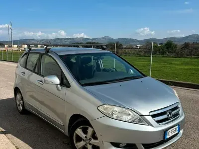 Usata Honda FR-V 140 CV (102 kW) 2007 Monovolume